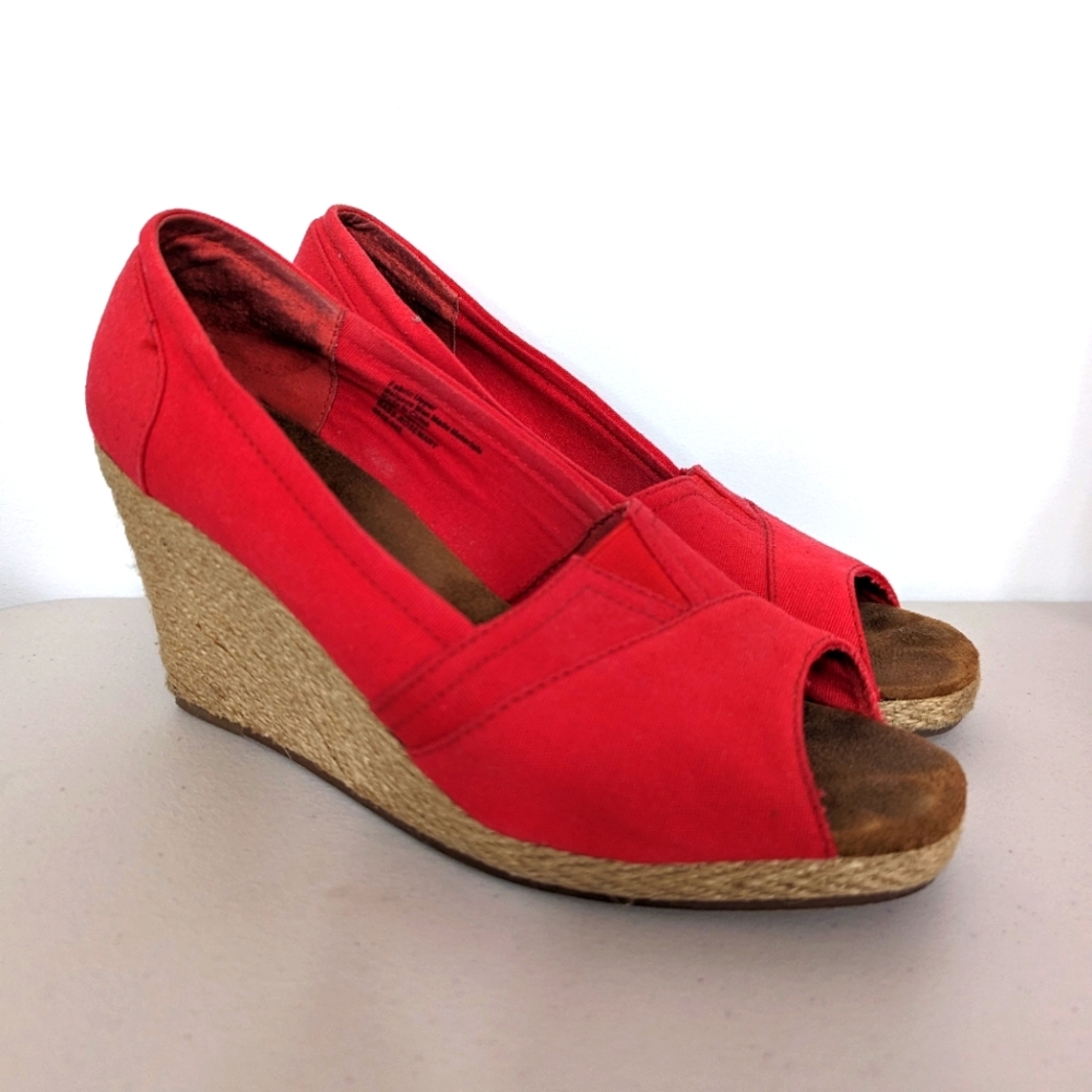 Straw peep-toe canvas wedges - Size 8 red - Bass Shoes